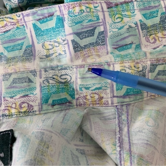 Vintage Gotcha Wild Hawaiian Print Collared Shirt No Tag Fits Mens M Surf Rad - Picture 12 of 17